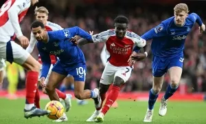 Henry: 'Arsenal quá dễ đoán so với Liverpool'