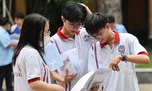 Nhiều đại học thêm tổ hợp, giảm xét học bạ trong tuyển sinh 2025