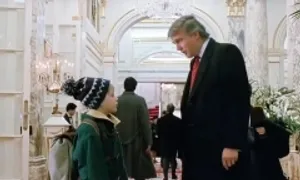 Đạo diễn nêu lý do không xóa cảnh ông Trump khỏi phim Ở nhà một mình Đạo diễn nêu lý do không xóa cảnh ông Trump khỏi phim Ở nhà một mình