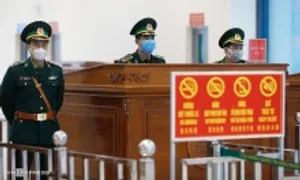 Đề xuất người nợ tiền phạt hành chính bị tạm ngừng xuất cảnh