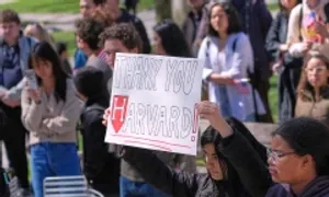 Động lực thúc đẩy Harvard quyết đấu với ông Trump Động lực thúc đẩy Harvard quyết đấu với ông Trump