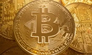 Bitcoin vượt 93.000 USD Bitcoin vượt 93.000 USD