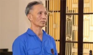 Bị phạt 10 năm tù vì ném cháu ngoại xuống nước