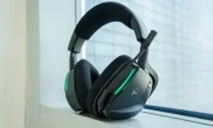 Tai nghe gaming không dây với pin 130 tiếng