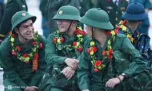 Cận thị nhẹ nhưng loạn thị nặng, có phải nhập ngũ?