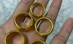 Tôi âm thầm mua vàng lúc 93 triệu rồi 'mặc kệ thiên hạ' Tôi âm thầm mua vàng lúc 93 triệu rồi 'mặc kệ thiên hạ'