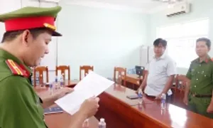Cựu giám đốc trung tâm giáo dục thường xuyên ở An Giang bị bắt Cựu giám đốc trung tâm giáo dục thường xuyên ở An Giang bị bắt