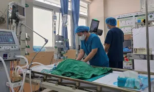 Lọc máu hồi sinh bé gái suy hô hấp nặng Lọc máu hồi sinh bé gái suy hô hấp nặng