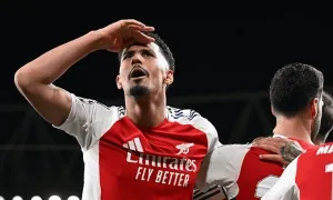 William Saliba - từ tiền đạo lười biếng đến trụ cột hàng thủ Arsenal William Saliba - từ tiền đạo lười biếng đến trụ cột hàng thủ Arsenal