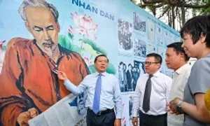 Triển lãm ảnh ứng dụng công nghệ về Chủ tịch Hồ Chí Minh Triển lãm ảnh ứng dụng công nghệ về Chủ tịch Hồ Chí Minh