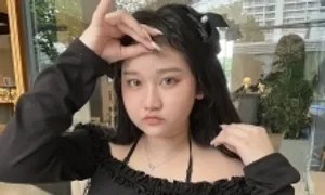 Phong cách Trúc Anh sau giảm 16 kg Phong cách Trúc Anh sau giảm 16 kg