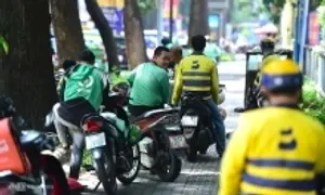 '60% shipper công nghệ thuê trọ, khó sạc xe điện tại nhà' '60% shipper công nghệ thuê trọ, khó sạc xe điện tại nhà'