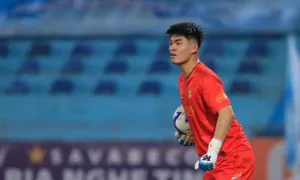 Thủ môn U23 Việt Nam xuất thần, giúp HAGL hòa Hà Nội FC Thủ môn U23 Việt Nam xuất thần, giúp HAGL hòa Hà Nội FC