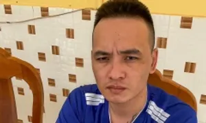 Nghi phạm cầm đầu đường dây lừa hơn 200 tỷ đồng bị bắt tại Campuchia Nghi phạm cầm đầu đường dây lừa hơn 200 tỷ đồng bị bắt tại Campuchia
