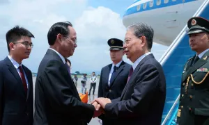 Lãnh đạo quốc hội Trung Quốc đến Việt Nam