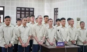 Ba án chung thân trong vụ hỗn chiến ven biển Đà Nẵng Ba án chung thân trong vụ hỗn chiến ven biển Đà Nẵng