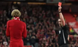 Tiền đạo Liverpool ghi bàn ấn định chiến thắng rồi nhận thẻ đỏ