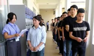 Lao động làm việc ngoài nước mỗi năm gửi về gần 7 tỷ USD